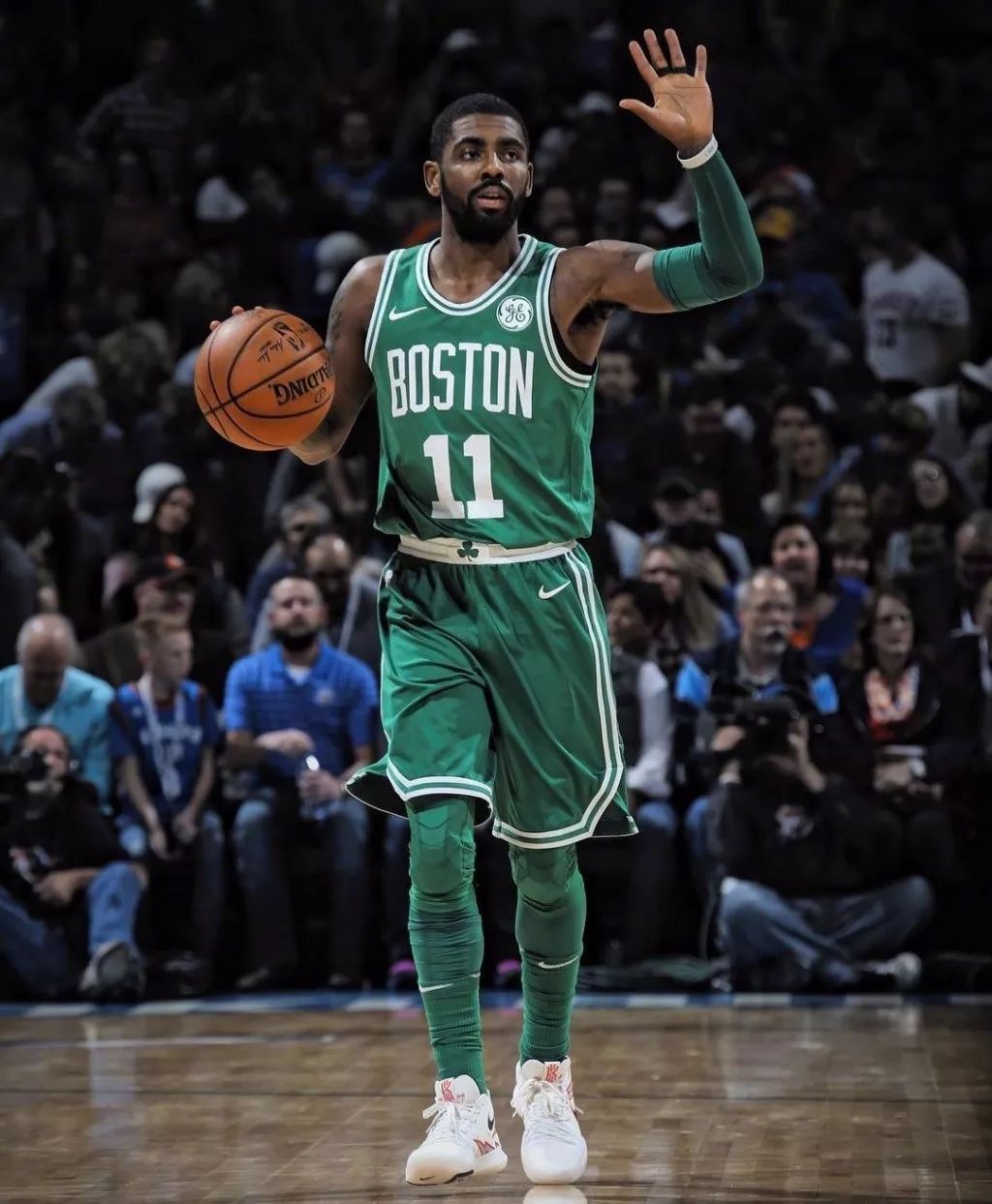 NCAA中国双子星遇冷！王俊杰首次0分，赵维伦未出场（NCAA中国双子星受挫：王俊杰首次0分，赵维伦未出战）