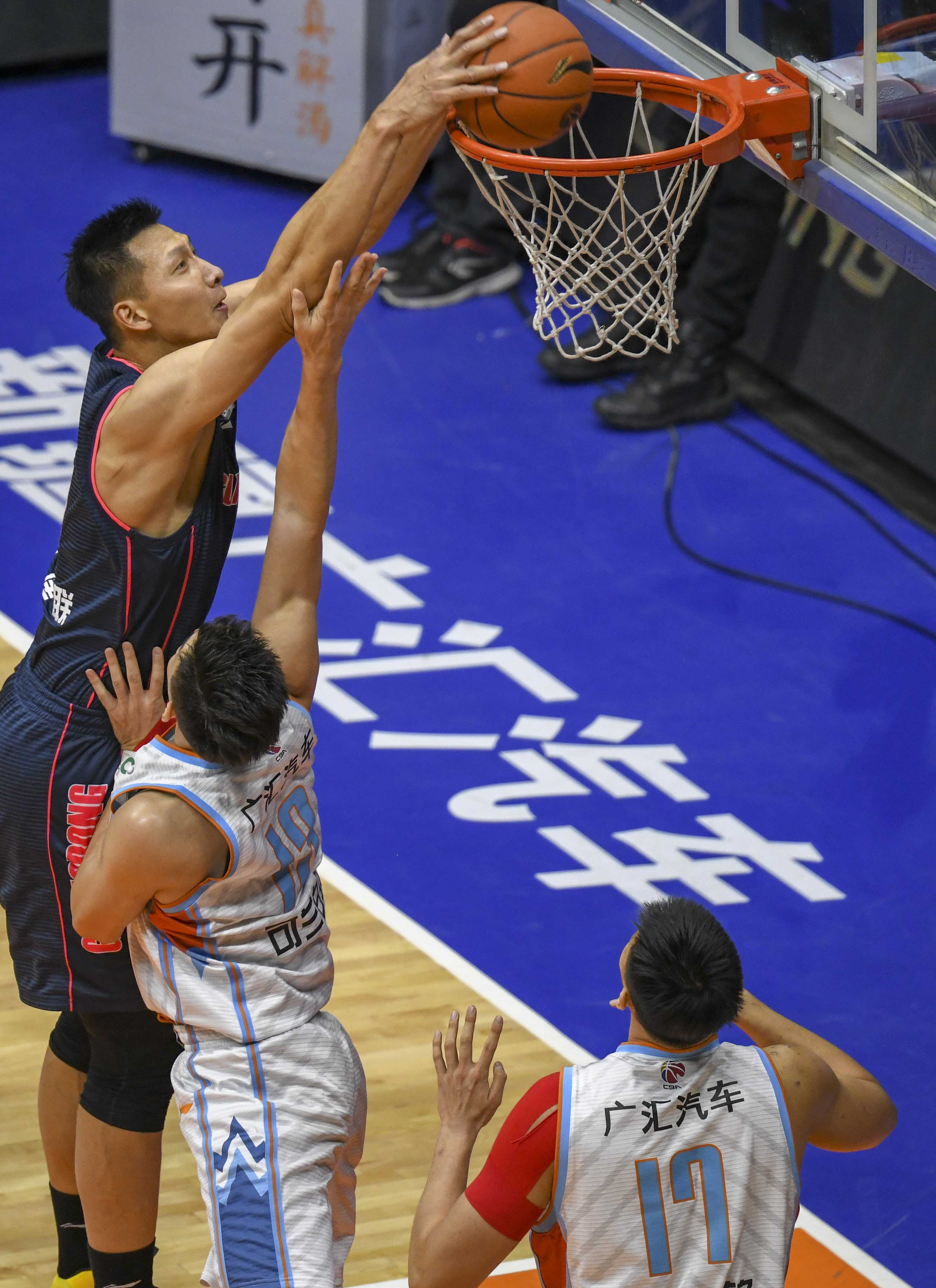 皇马19岁左后卫巴尔德佩尼亚斯有望首秀，本周欧冠入选大名单（皇马19岁左后卫巴尔德佩尼亚斯有望迎来首秀，本周欧冠大名单在列）