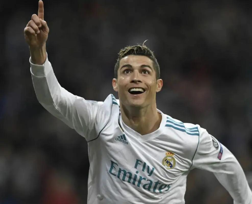 圣保利vs柏林联合：杰克逊-欧文、藤田让瑠奇马首发，汤姆-罗特、容诺夫出战