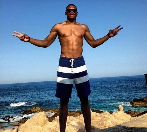 伊尼亚基·威廉姆斯强势回归，毕尔巴鄂竞技蓄势待发（伊尼亚基·威廉姆斯王者归来，毕尔巴鄂竞技整装待发）