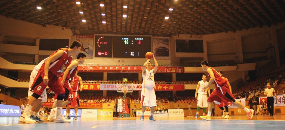 罗马诺&莫雷托：米兰接近签下20岁哥伦比亚后卫阿里萨拉（罗马诺与莫雷托：米兰即将敲定20岁哥伦比亚后卫阿里萨拉加盟）